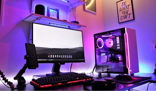 2 el laptop ve masaüstü bilgisayarlar alınır